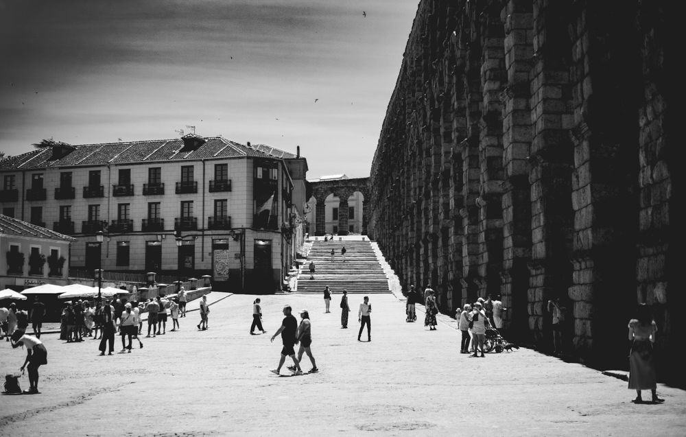 STREET PHOTOGRAPHER IN MADRID