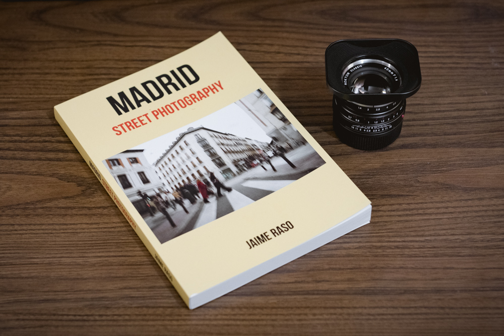 STREET PHOTOGRAPHER IN MADRID