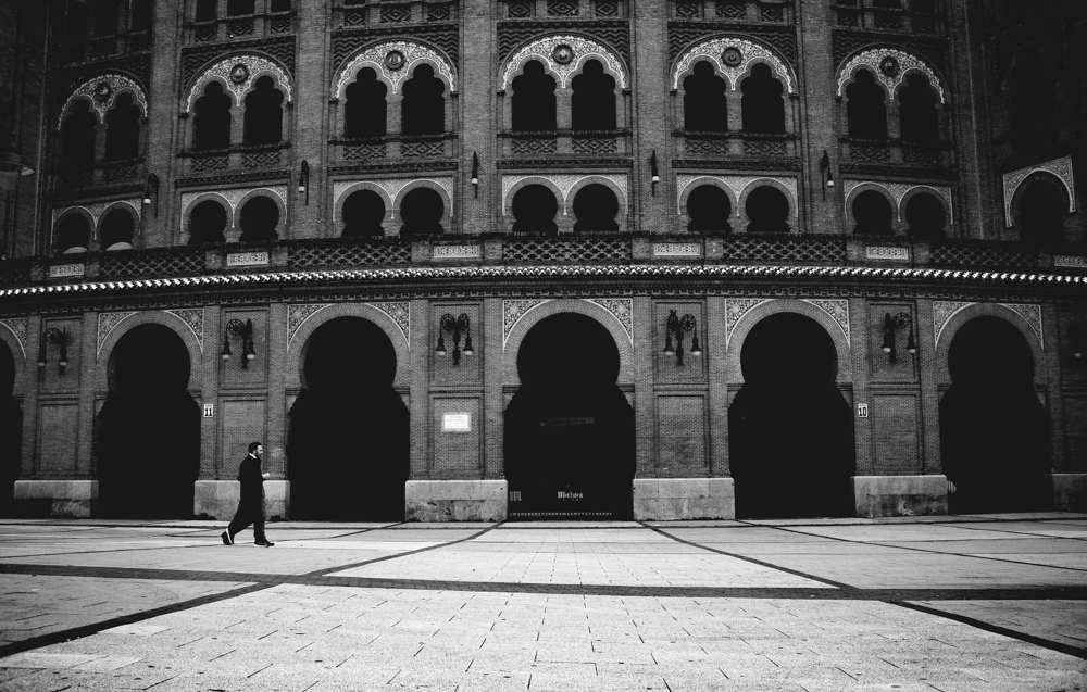 STREET PHOTOGRAPHER IN MADRID
