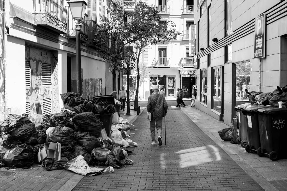 STREET PHOTOGRAPHER IN MADRID